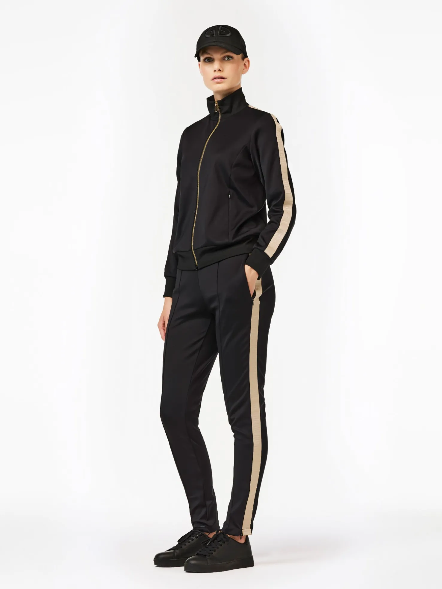 QUINN Track Jacket